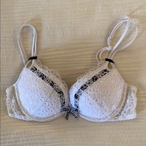 Victoria Secret Push Up Bra